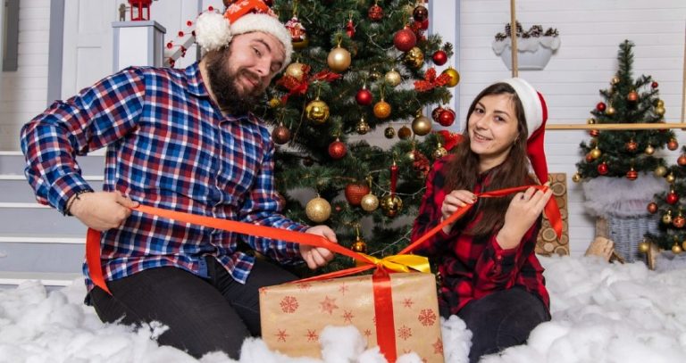 Cómo elegir la cesta de Navidad correcta Hora es